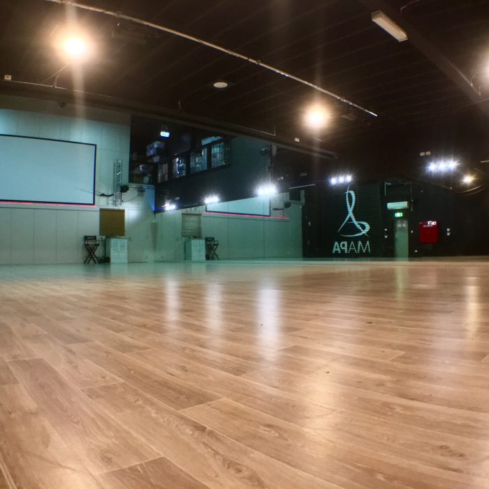 Studio 3_4